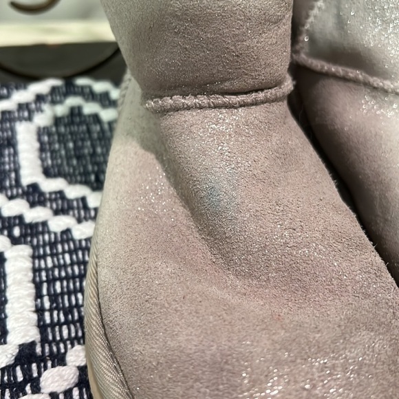 Classic Sparkle Bow Boot | UGG - Picture 4 of 10